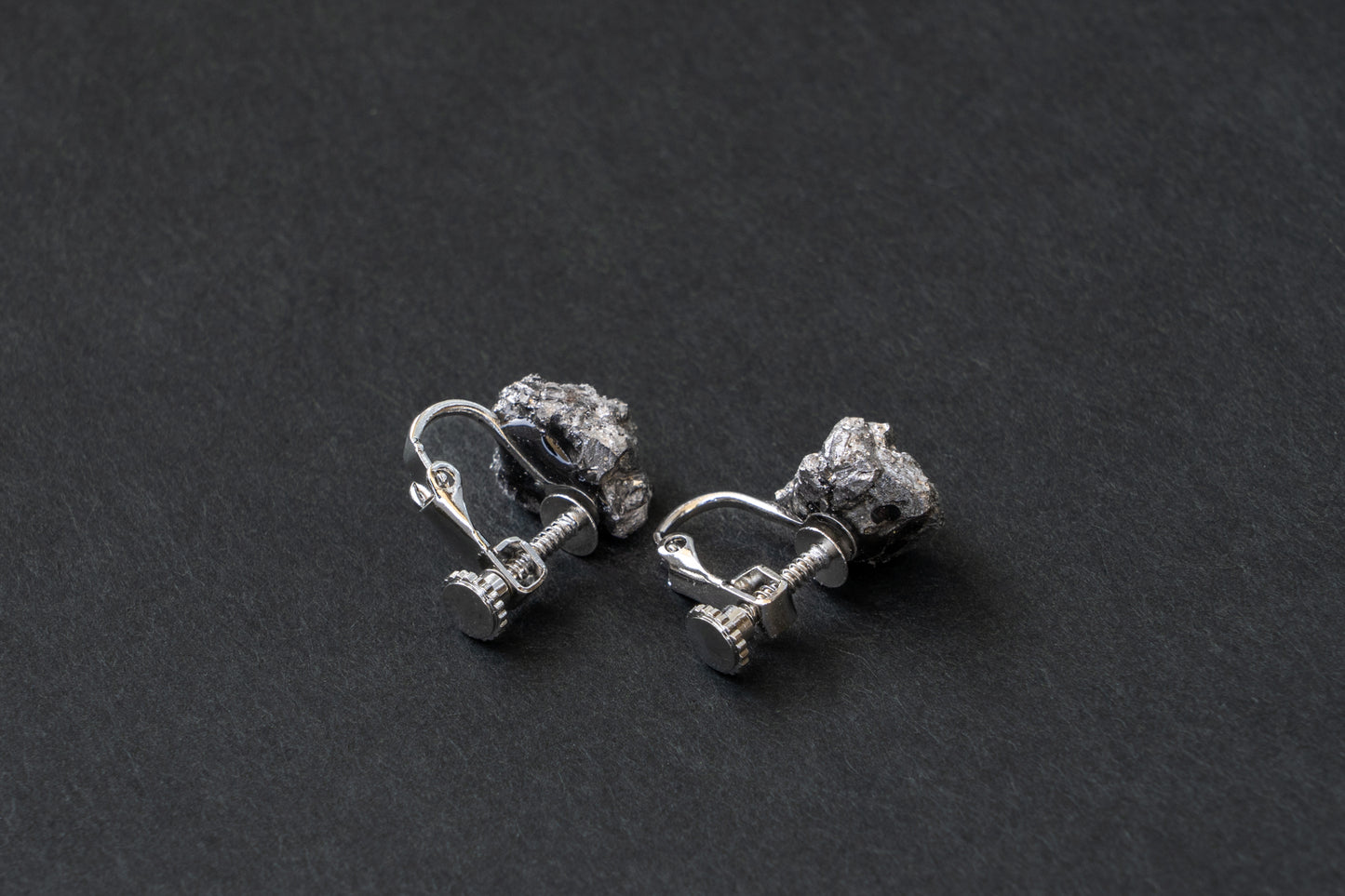 Tamahagane Jewelry Clip-on Earrings Large