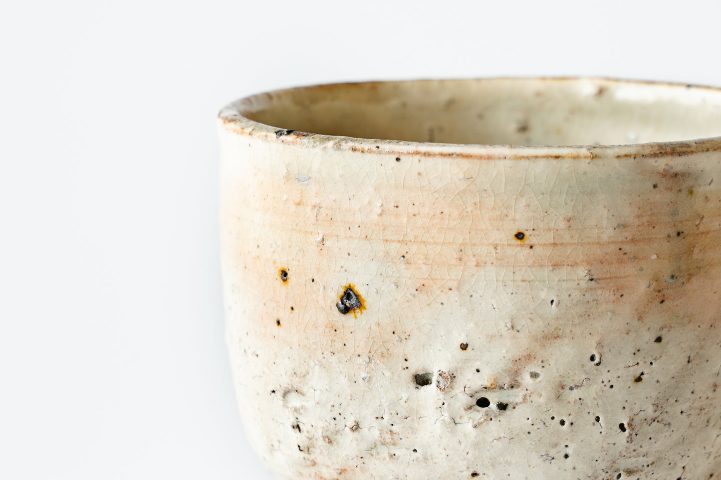 Tsutsu Chawan (tube tea bowl) Haiyugesho (ash glaze)