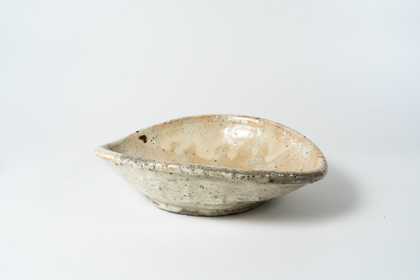 Plate Ellipse Large Haiyugesho (ash glaze)