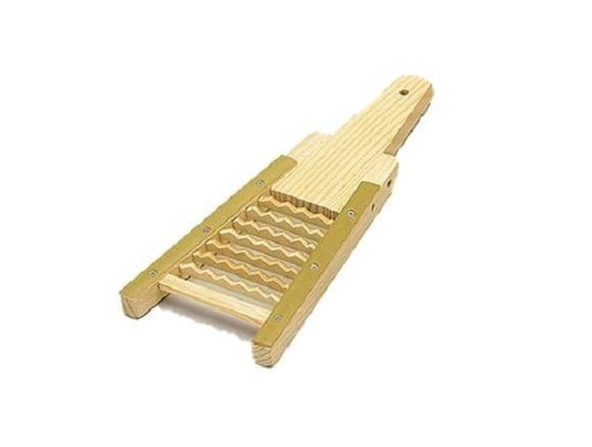 Sankaku Oni-Oroshi (bamboo grater)