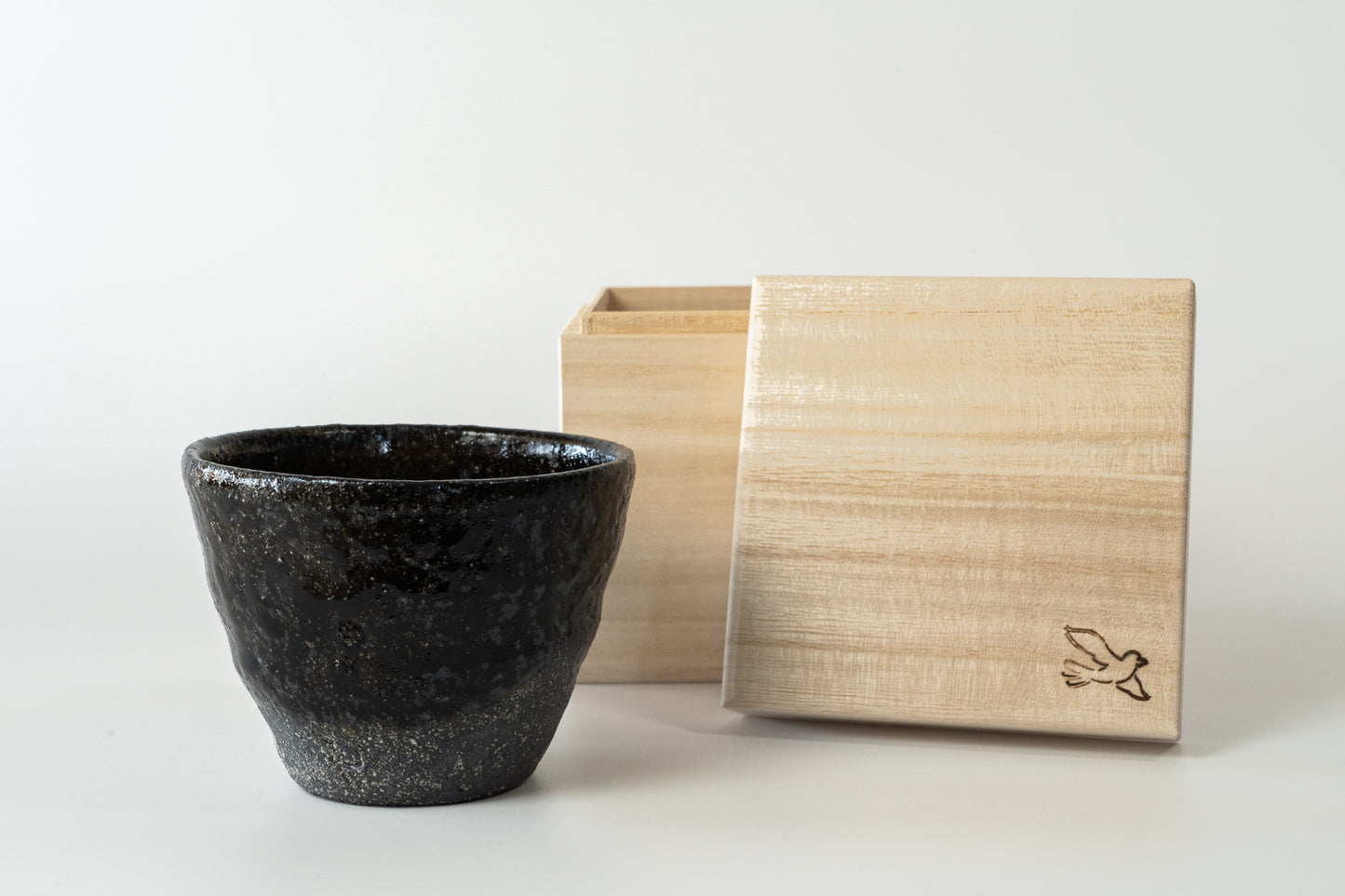 Kumidashi cup Kuro Haiyu (black ash glaze)