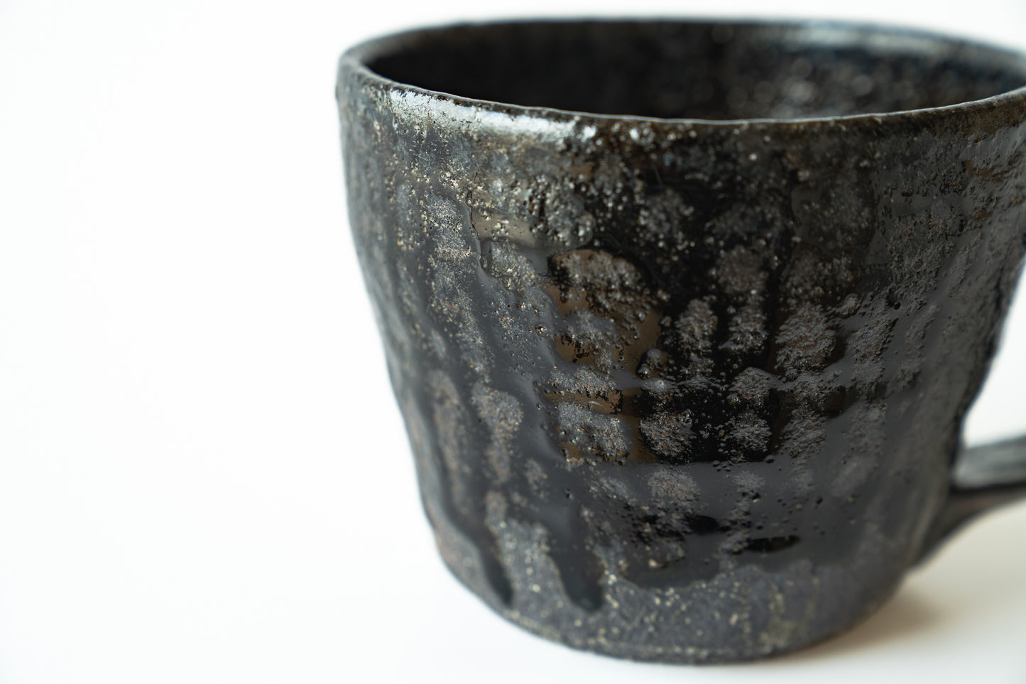 Low Mug Kuro Haiyu (black ash glaze)