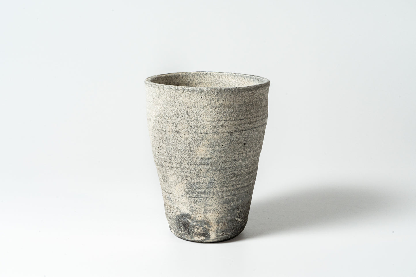 Free Cup Large Kohiki Haiyu (white slip glaze & ash glaze)