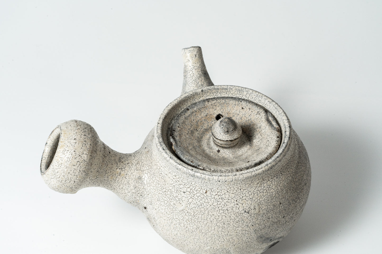 Low Teapot  Kohiki Haiyu (white slip glaze & ash glaze)