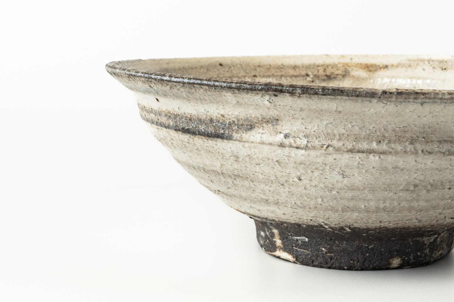 Asabachi Bowl Large Kohiki Haiyu (white slip glaze & ash glaze)