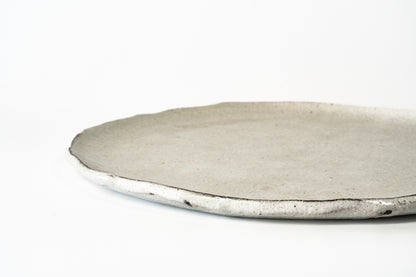 Plate Kohiki (white slip glaze)
